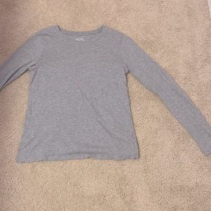 Plain long sleeve shirt